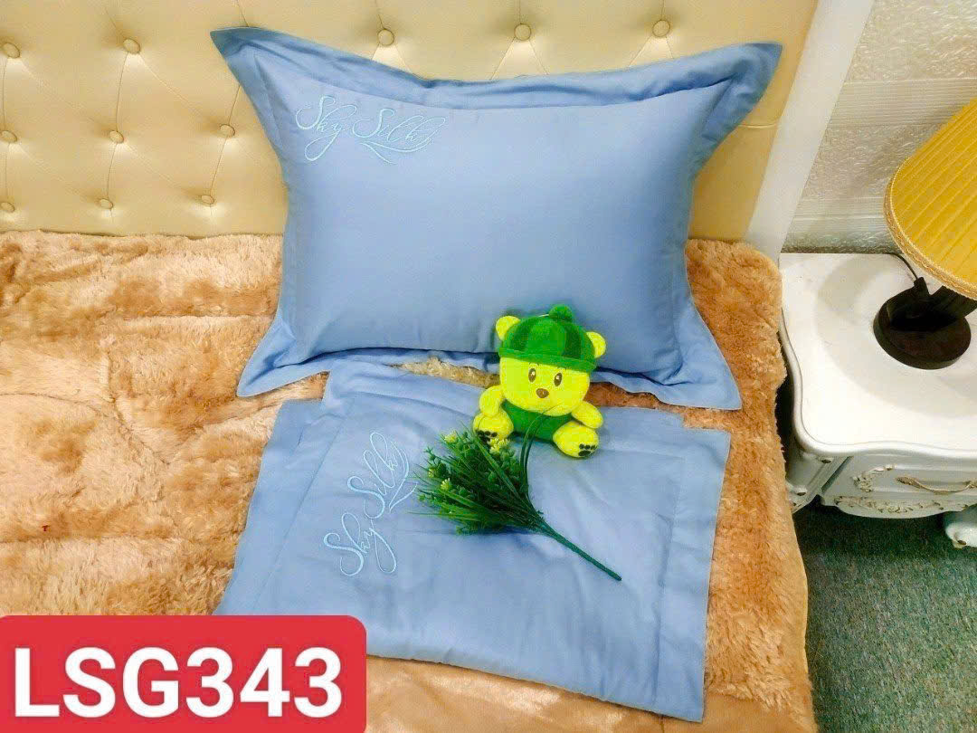 z6847025707540_304469bed38cdaf02ed6715e5d0b1b25